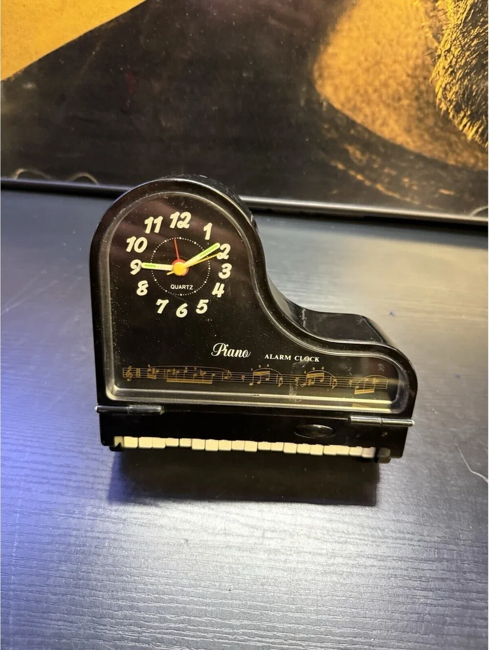 Vintage Piano Shaped Quartz Alarm Clock Mini Grand Piano Musical Decor Black